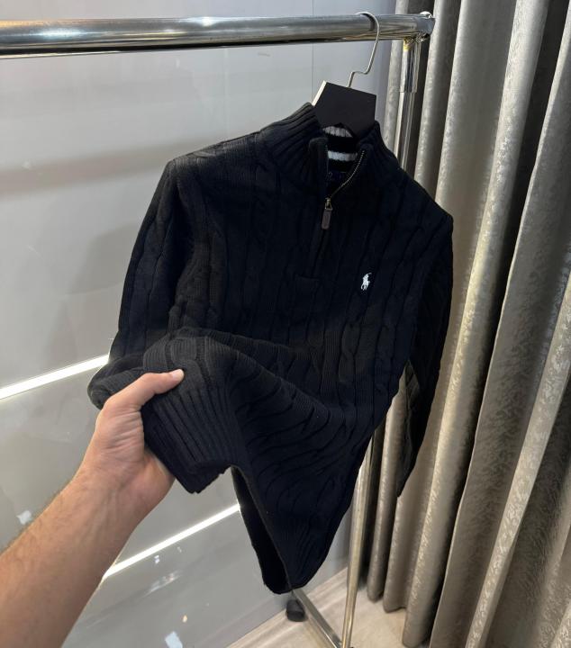 Men's Classic Cable Knit Quarter-Zip Sweater