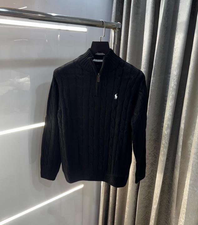 Men's Classic Cable Knit Quarter-Zip Sweater